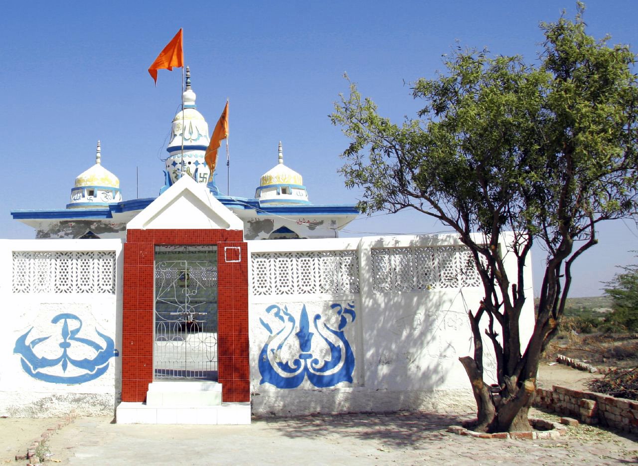 Lord+Krishna+Temple+a+Hindu+Monumental+Mandir++in+umerkot.jpg