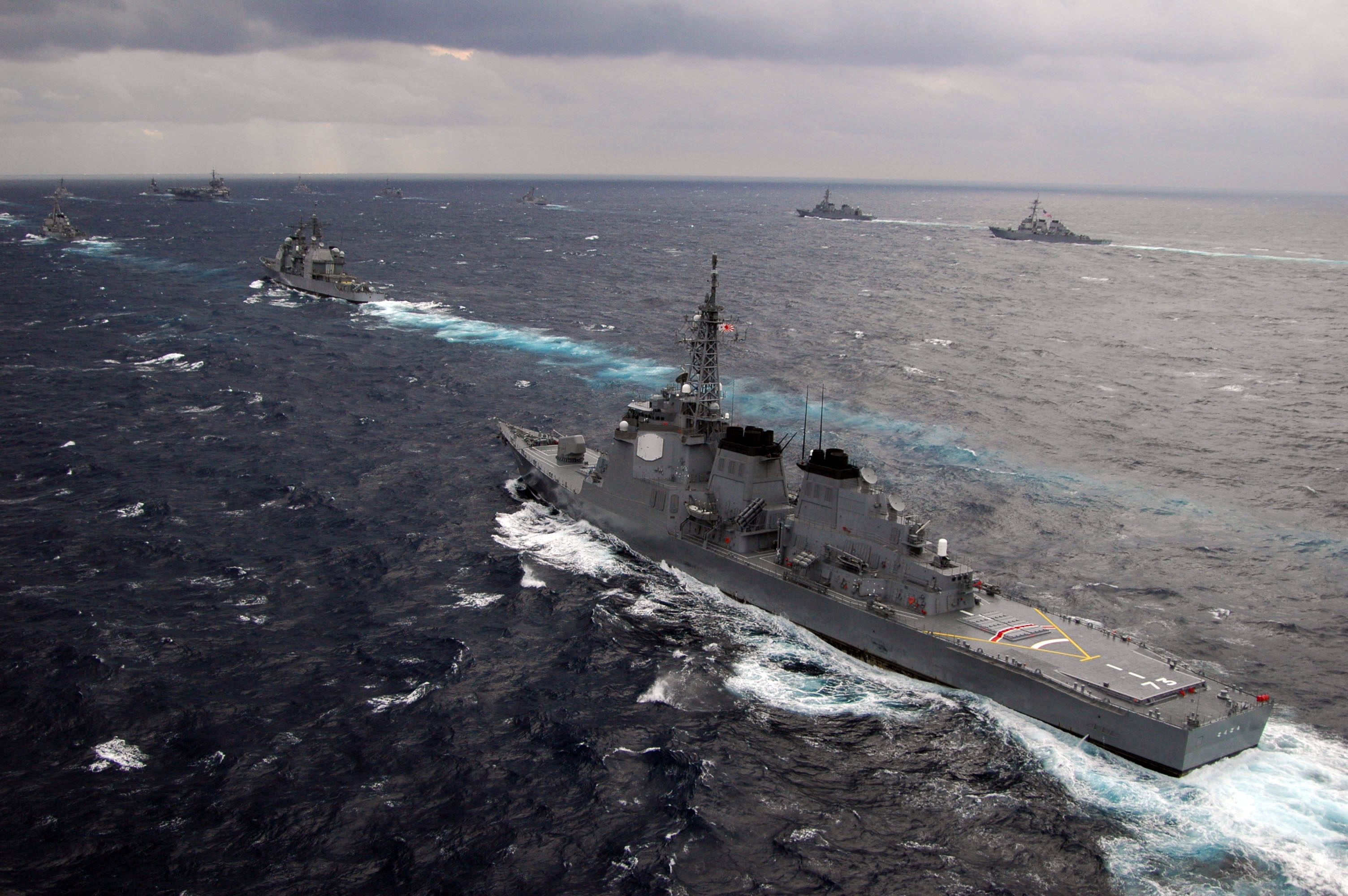 US_Navy_051115-N-8492C-125_The_Japan_Maritime_Self-Defense_Force_(JMSDF)_destroyer_JDS_Kongou_(DDG_173)_sails_in_formation_with_other_JMSDF_ships_and_ships_assigned_to_the_USS_Kitty_Hawk_Carrier_Strike_Group.jpg