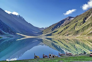 LAKE_SAIFUL_MALOOK_4NN3A6.jpg