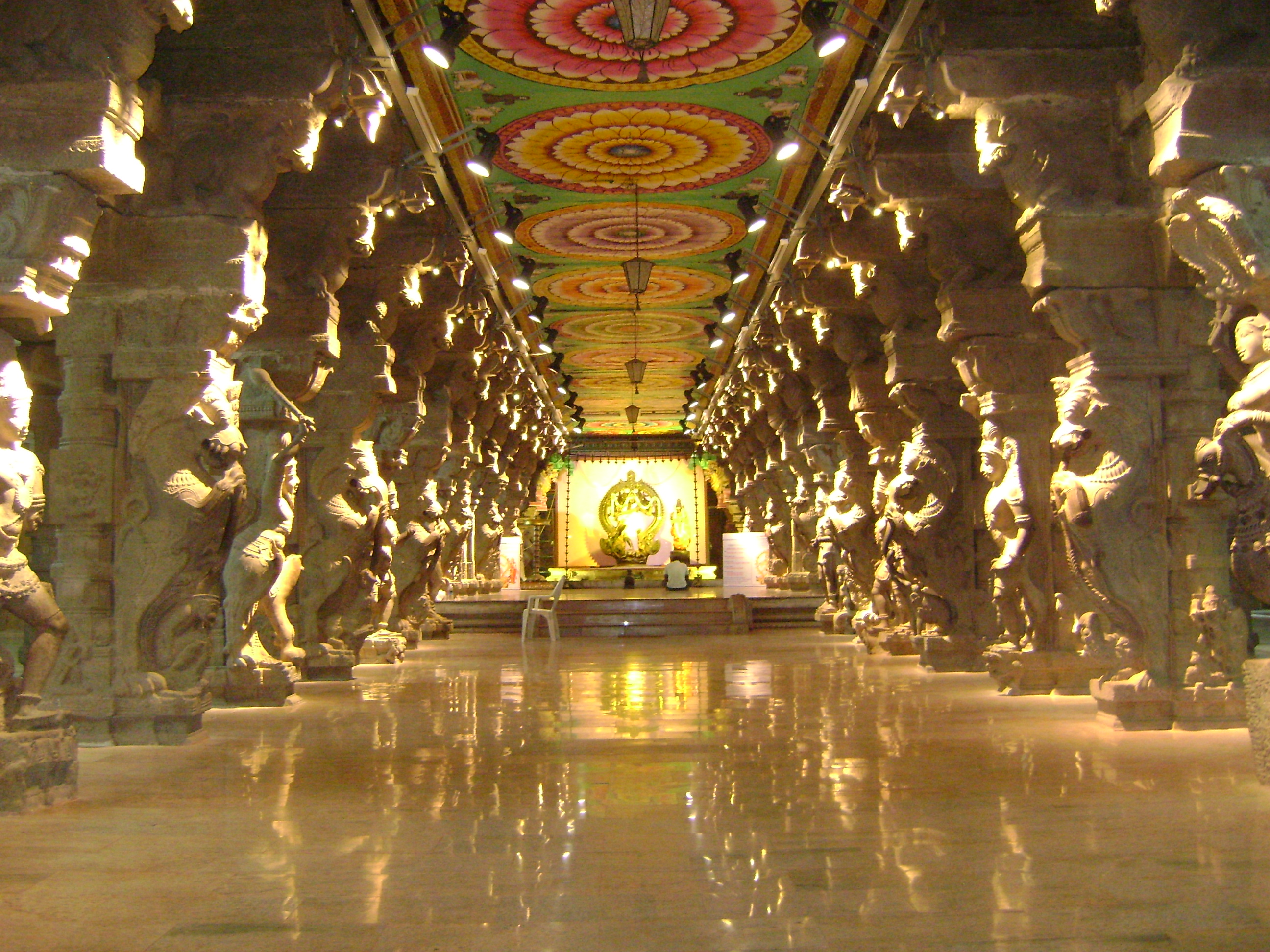 Madurai_Meenakshi_temple.JPG