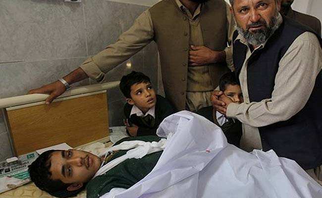 Pak_children_school_attacked_hospital_pic_650_AP_16Dec14.jpg