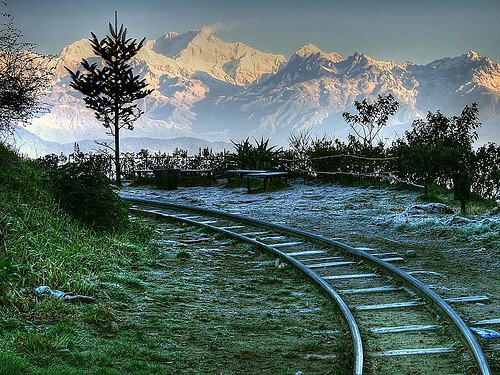 Darjeeling+Train.jpg