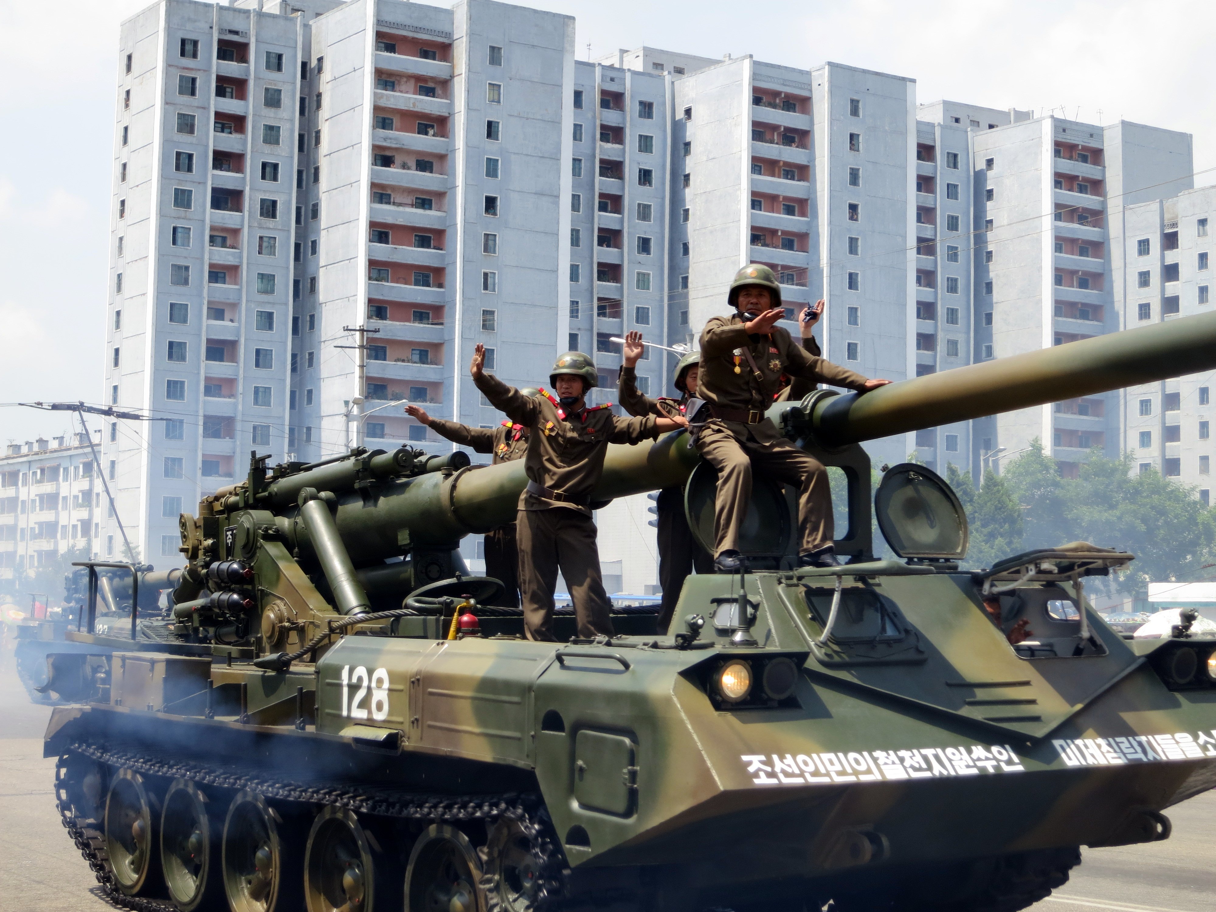 170mm_M1989_Koksan_-_North_Korea_Victory_Day-2013_01.jpg