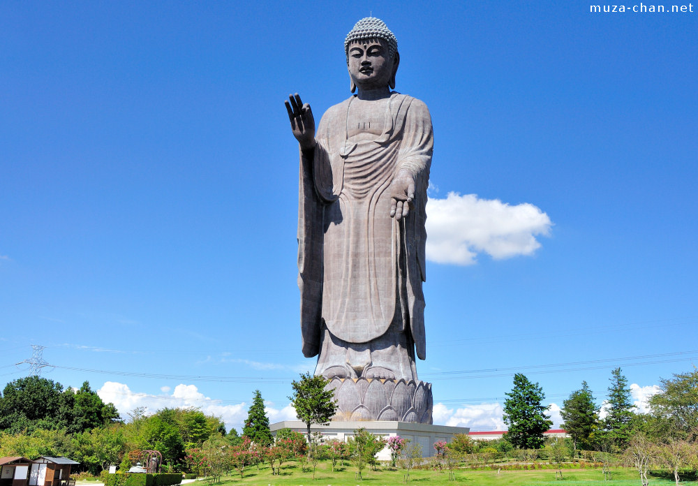 ushiku-daibutsu-big.jpg