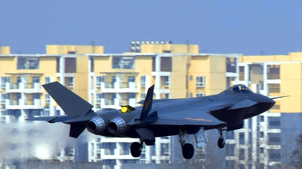 chengdu_j-20_first_flight.jpg