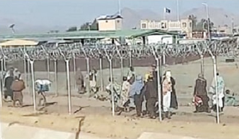 This screengrab  show vehicular and pedestrian traffic moving via the Friendship Gate at the border between Pakistan and Afghanistan at Chaman. The border post, which is a key route for the movement of goods and people between the two countries, reopened on Monday after more than a week.—Dawn