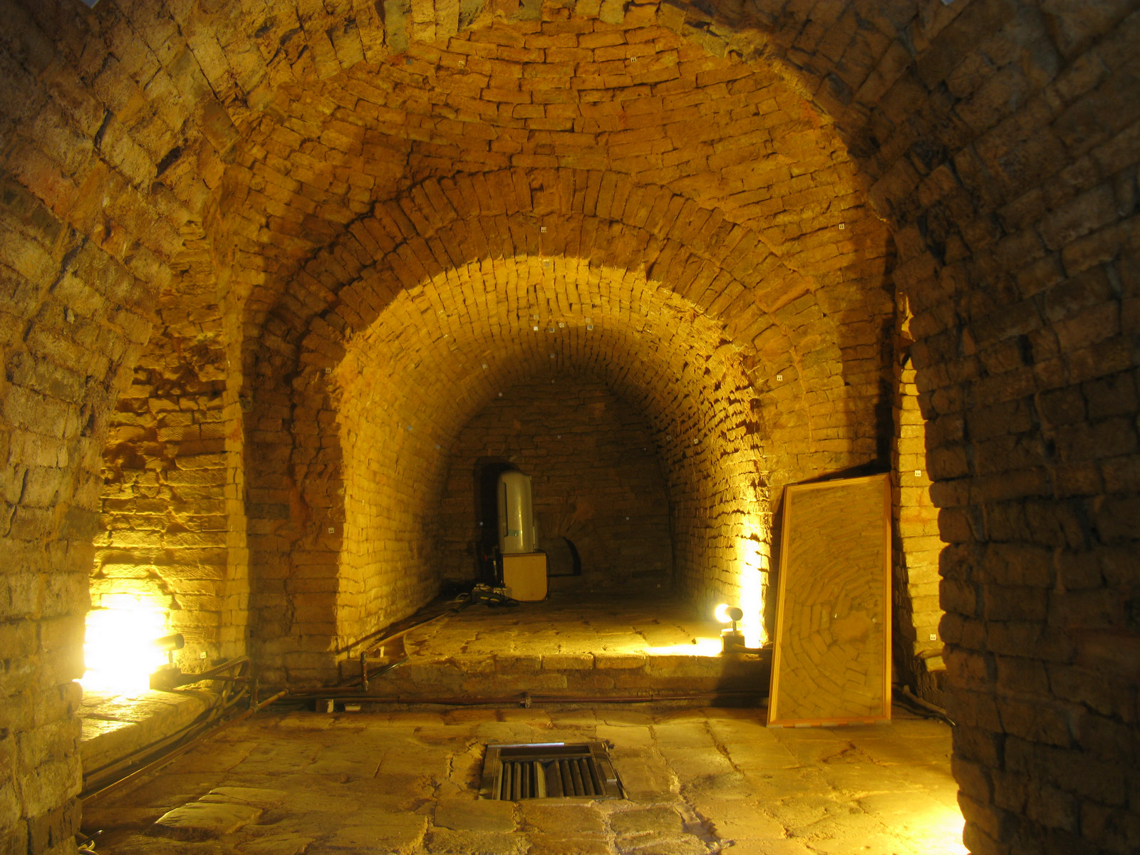 Lei_Cheng_Uk_Han_Tomb.jpg