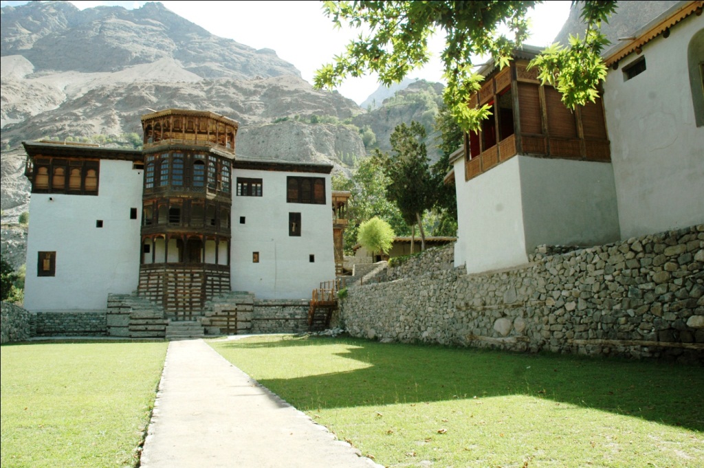 Khaplu-Palace.jpg