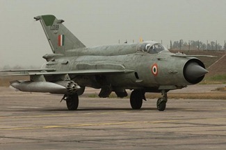 MiG-21-Indian-Air-Force-IAF-04_thumb.jpg