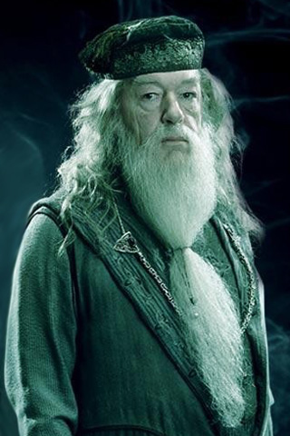 albus-dumbledore-standing.jpg
