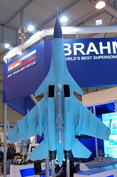 398px-Brahmos_under_Su30MKI_maquette_MAKS2009.jpg