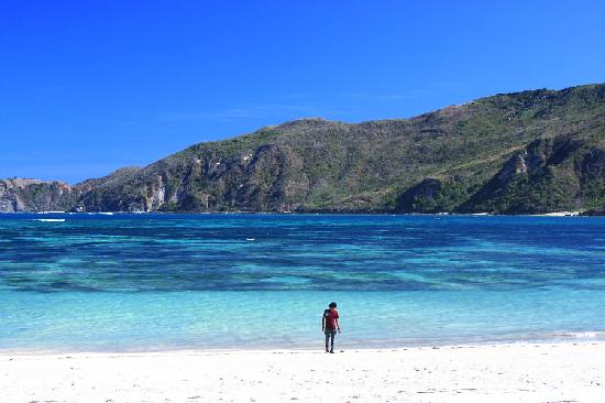 kuta-beach-south-lombok.jpg