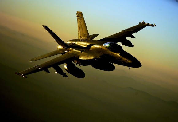 Super-Hornet-Afeganist%C3%A3o-1-580x397.jpg