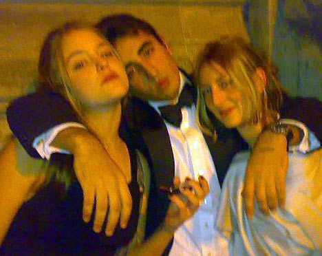 Bilawal+Zardari+Pictures+with+Girls+in+COllege+Life+1.jpg