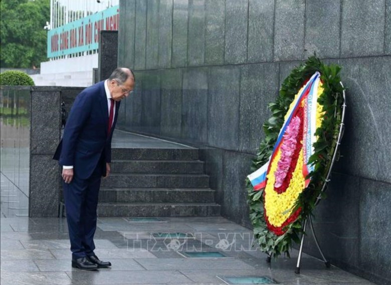 Vietnam-Ho-Chi-Minh-Mausoleum-Sergei-Lavrov-Russia-July-6-2022.jpg