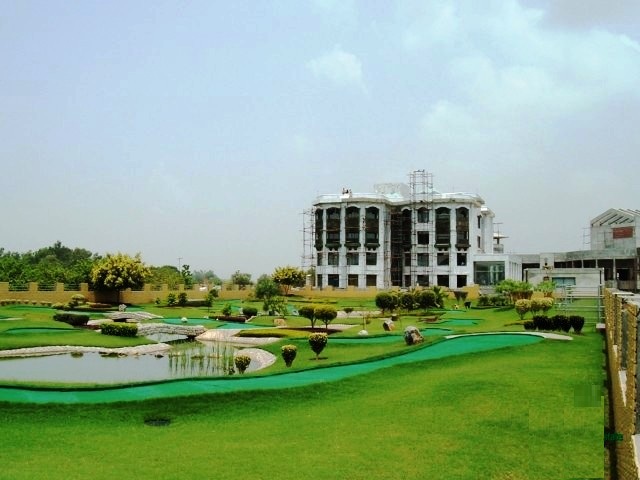 Bahria-Town.JPG