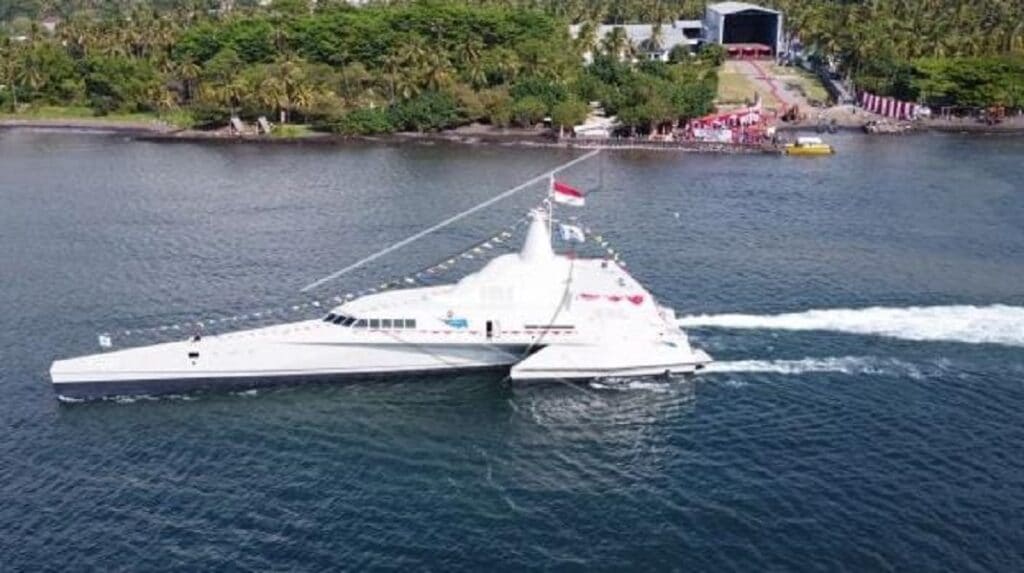 PT Lundin Launches New Stealth Trimaran Vessel for Indonesian Navy KRI Golok
