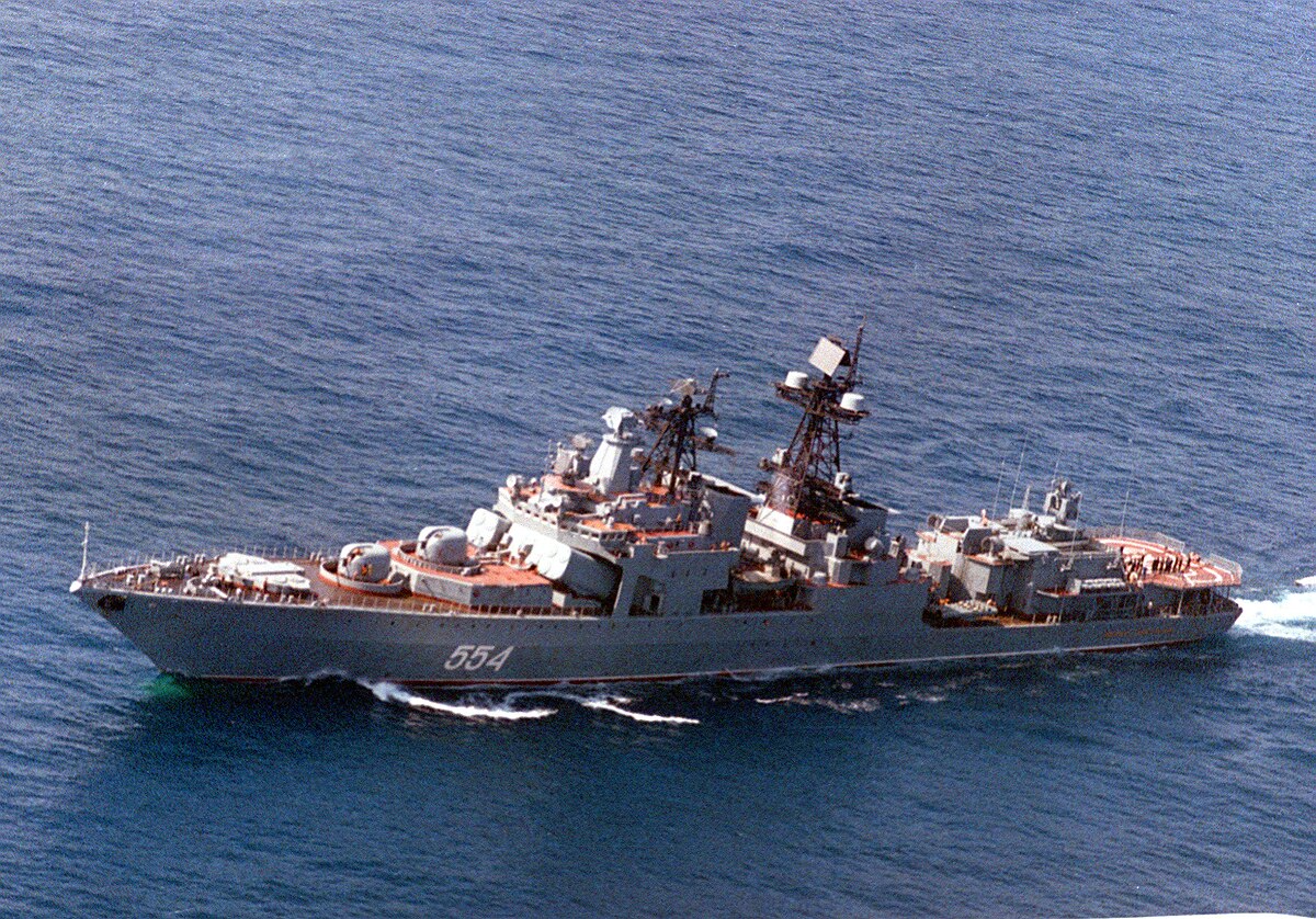 1200px-AdmiralVinogradov1992.jpg