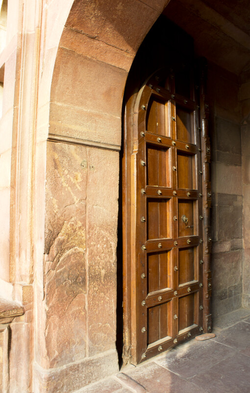 wooden-door-jehangiri-mahal_medium.jpg