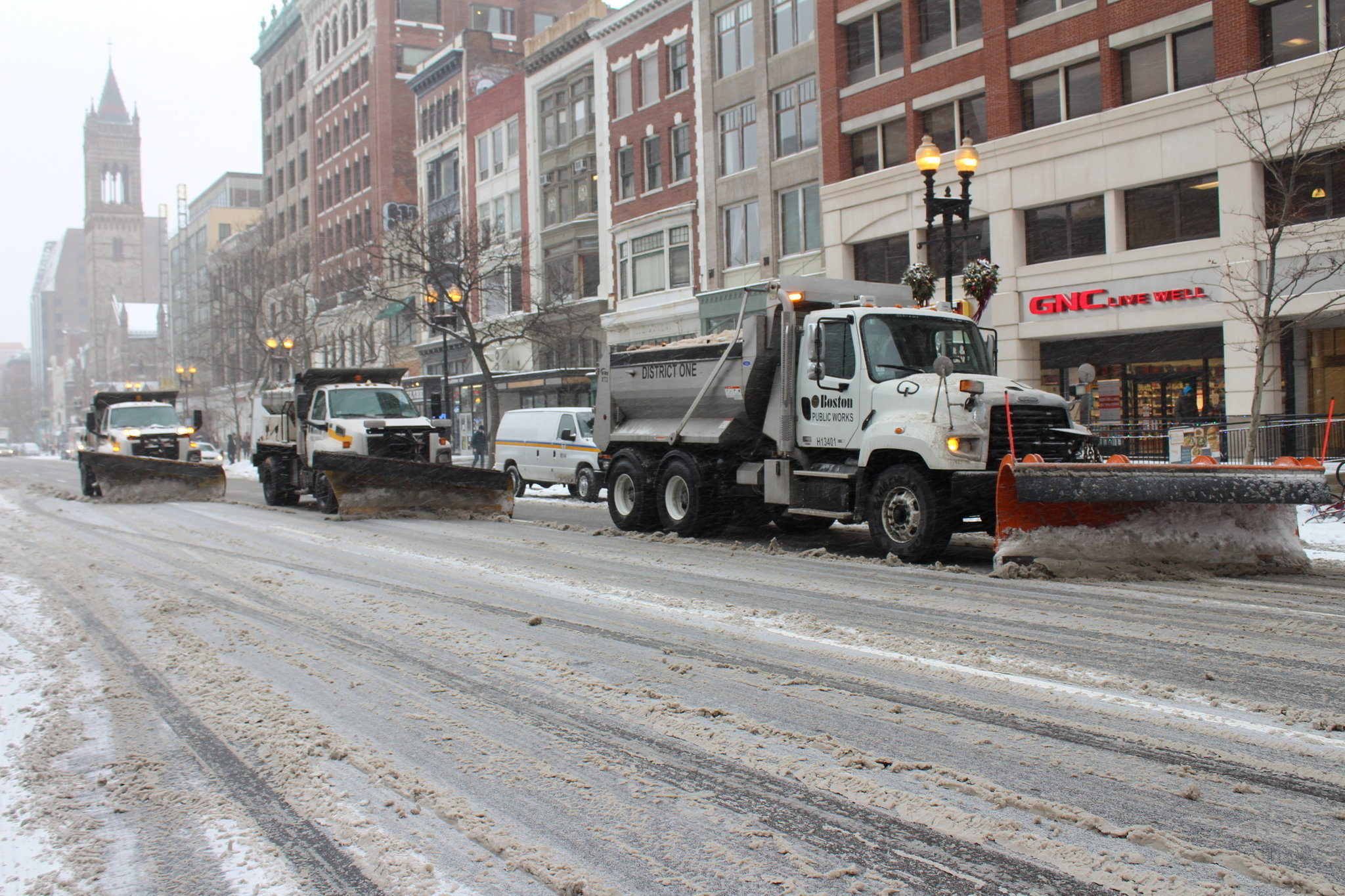 boston-snow-plows-4366a9a295ba96f9.jpg