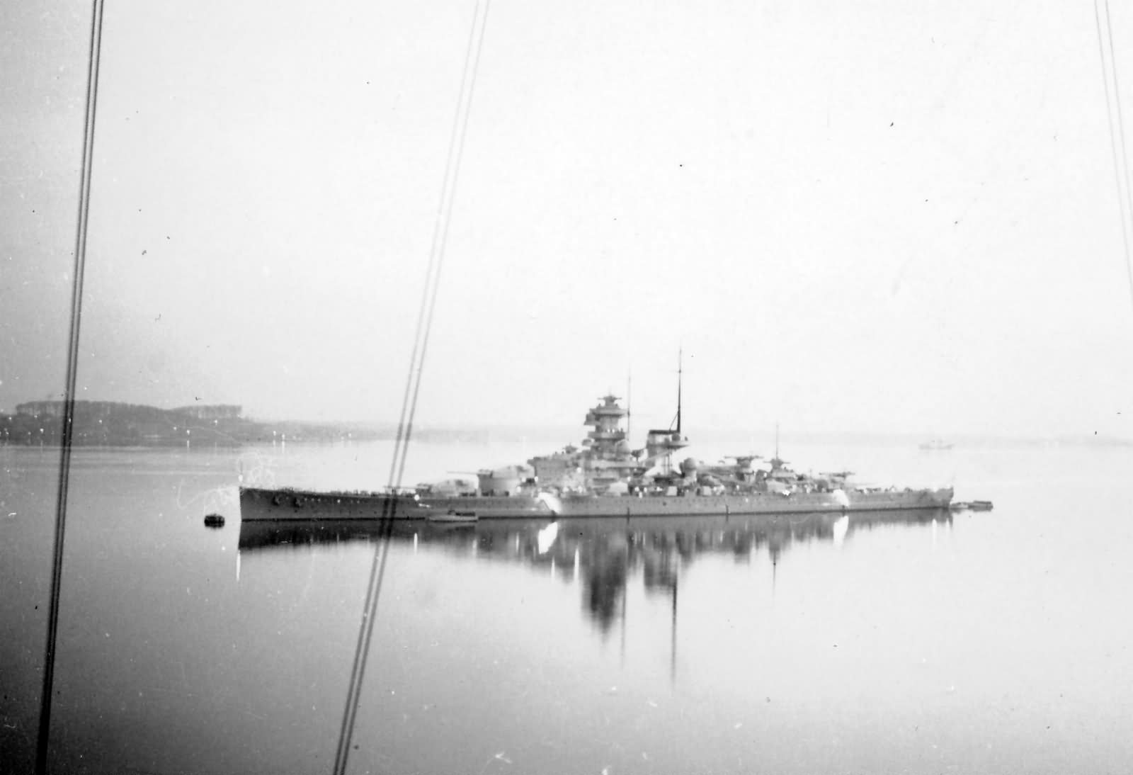 Scharnhorst_battleship.jpg