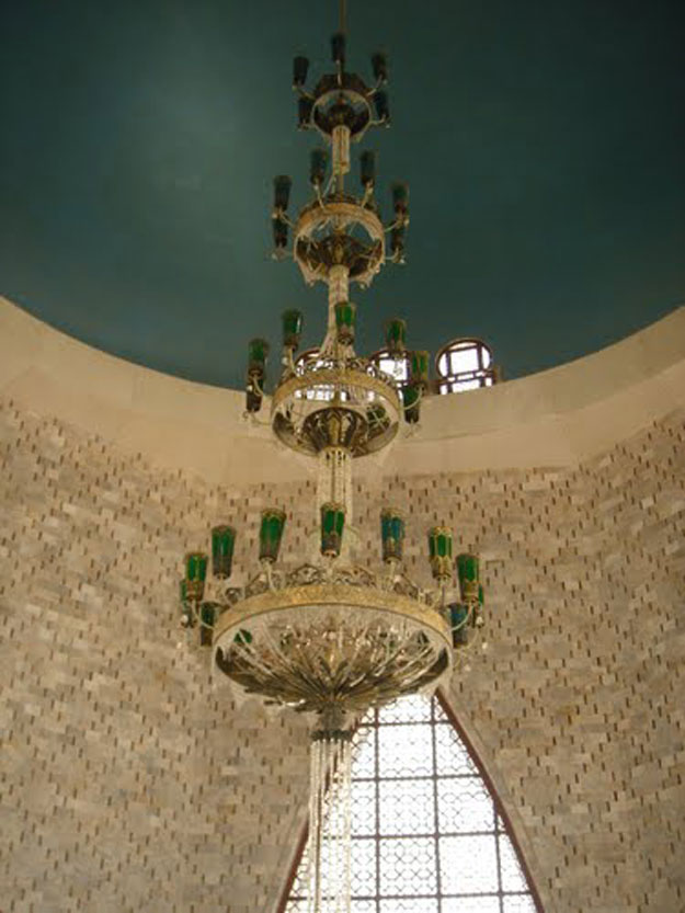 Chandelier.jpg