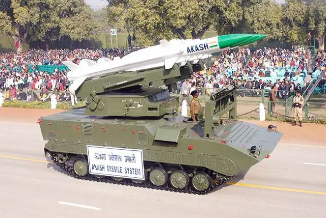 Akash_surface-to-air_defense_missile_system_BMP-1_tracked_chassis_India_Indian_army_military_equipment_defense_industry_001.jpg