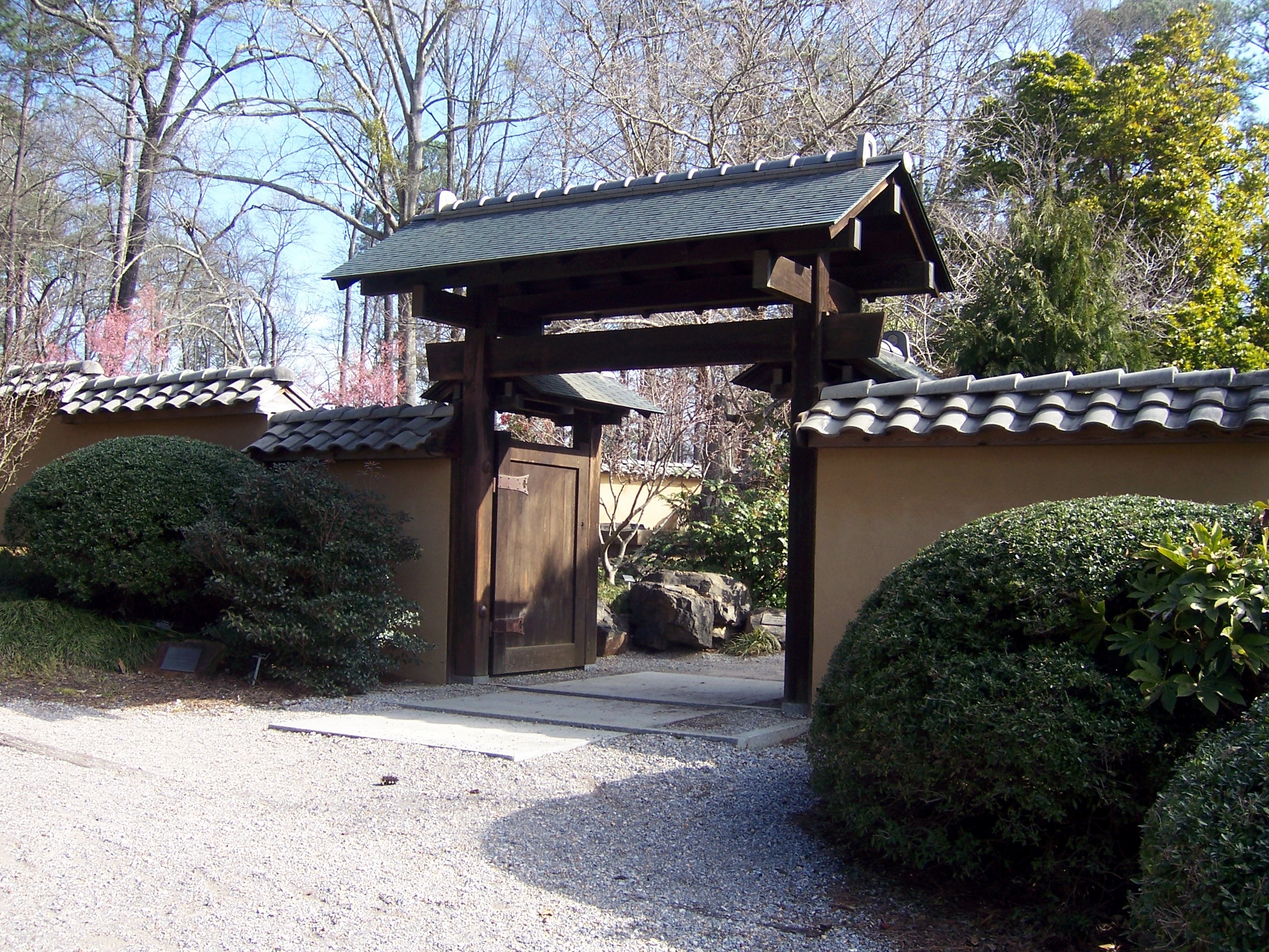 Birmingham_Botanical_Gardens_-_Japanese_Garden_Taylor_Gate.jpg