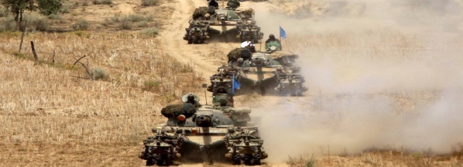 T-90_MBT_At_Indo-Pak_Border_1.jpg