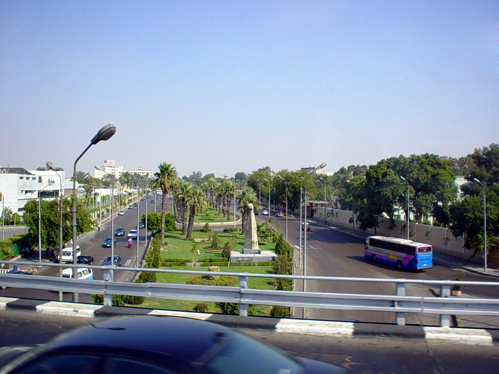 Roads_of_Cairo_-_panoramio.jpg