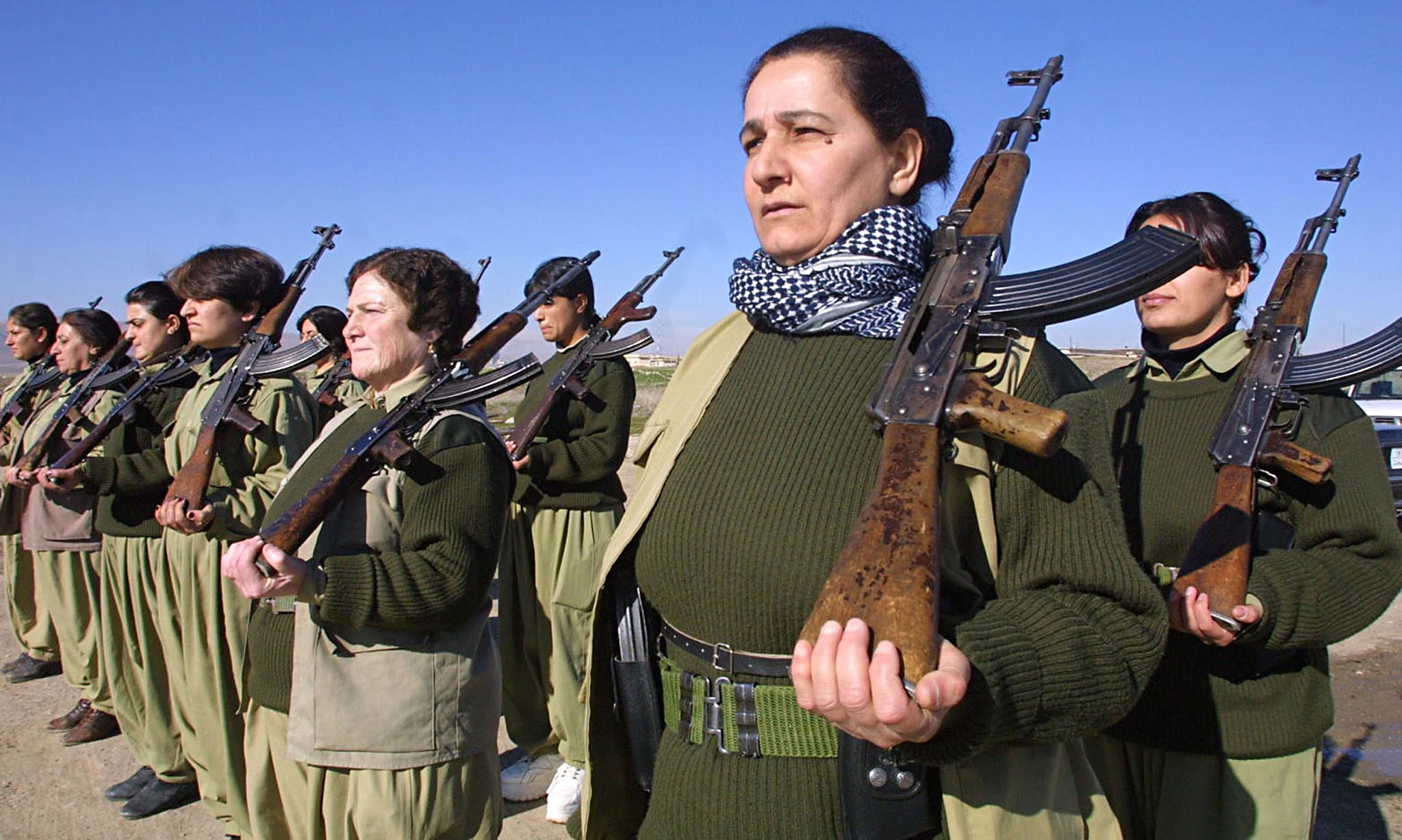 Female-Kurdish-peshmerga--012.jpg