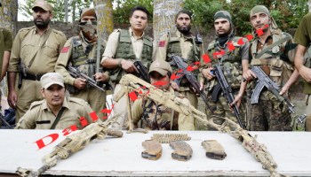 Police-display-arms-and-ammunition-recorved-from-Kralsangari-forest-area-of-Handwara-PHOTO-BY-AABID-NABI-2-copy.jpg
