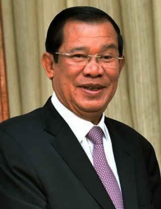 Hun_Sen_%282018%29_cropped_%282%29.jpg