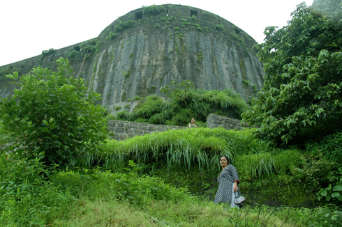 trek_to_lohagad_fort_lonavala_03.jpg