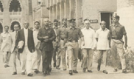 FE-Chaudhry-Bhutto-court-4.jpg