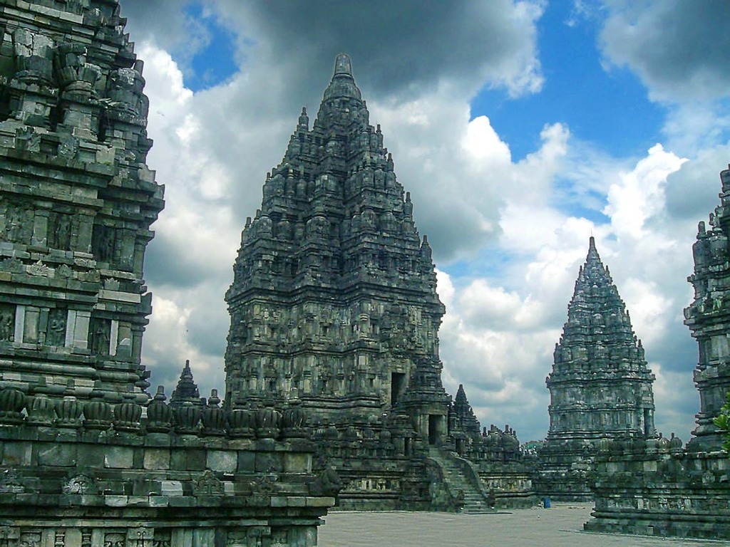 prambanan3.jpg