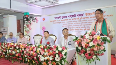 Razzaque: Bangladesh can tap $36 billion cut flower market