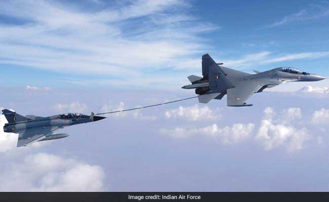 mirage-sukhoi-refuelling-iaf-650_650x400_51502193956.jpg