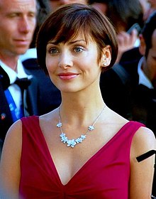 220px-Natalie_Imbruglia_Cannes.jpg