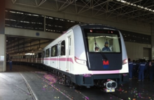 220px-Wuhan_metro_line_2_train.png