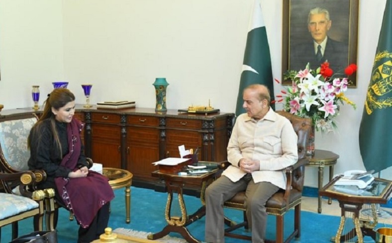 Federal Minister for Poverty Alleviation Shazia Atta Marri holds a meeting with Prime Minister Shehbaz Sharif on Wednesday. — Picture via APP