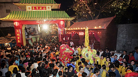 Chinese_New_Year_in_Chinatown%2C_Tangra%2C_Kolkata%2C_India.png