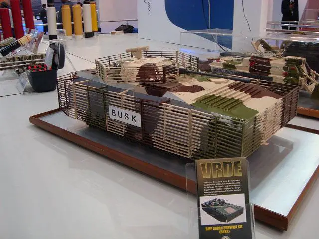 BUSK_add-on_armour_BMP-2_Indian_defence_Industry_at_DefExpo_2012_Defence_Exhibition_India_New_Delhi_001.jpg