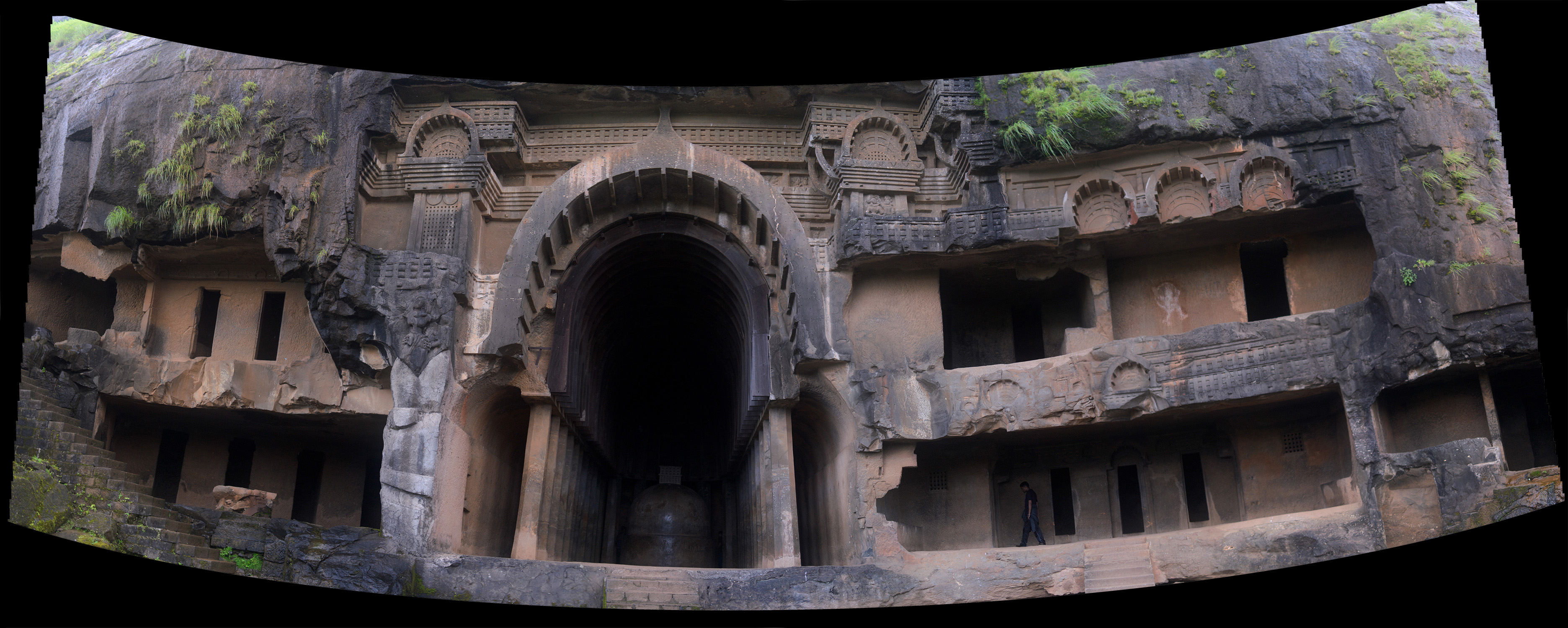Panorama_Bhaja_Caves.jpg