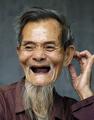 old-chinese-man.jpg