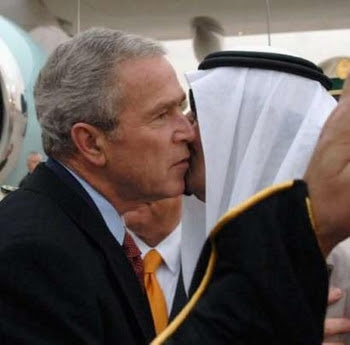 GeorgeBushKingAbdullahKissing.jpg