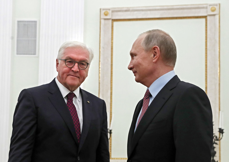 www.euractiv.com