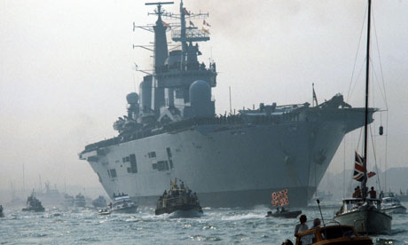 HMS-Invincible-returns-to-009.jpg
