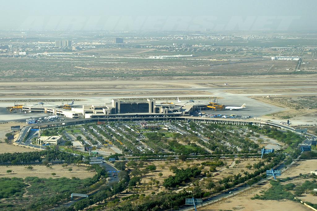 Jinnah_International_Airport.jpg