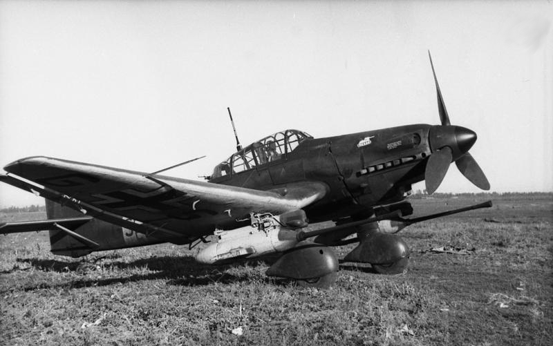 Bundesarchiv_Bild_101I-646-5184-26,_Russland,_Flugzeug_Junkers_Ju_87_edit_1.jpg